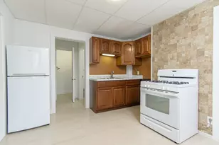 79 School St, Webster, MA 01570 - Photo 1