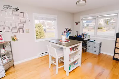 22 Amanda St, Springfield, MA 01118 - Photo 9