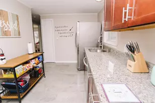 22 Amanda St, Springfield, MA 01118 - Photo 13