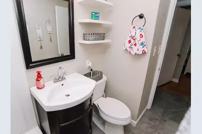 22 Amanda St, Springfield, MA 01118 - Photo 19