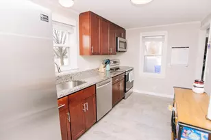 22 Amanda St, Springfield, MA 01118 - Photo 15