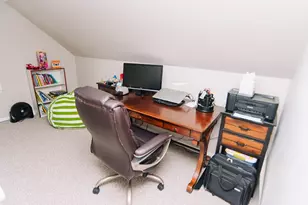 22 Amanda St, Springfield, MA 01118 - Photo 31