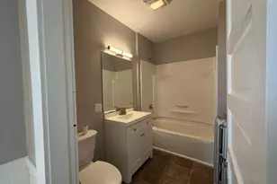 246 Rogers St, Lowell, MA 01852 - Photo 17