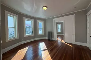 246 Rogers St, Lowell, MA 01852 - Photo 7