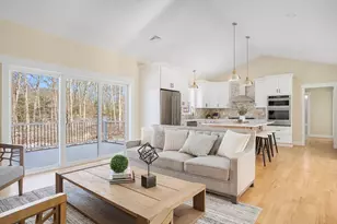 660 Pine St, Seekonk, MA 02771 - Photo 7