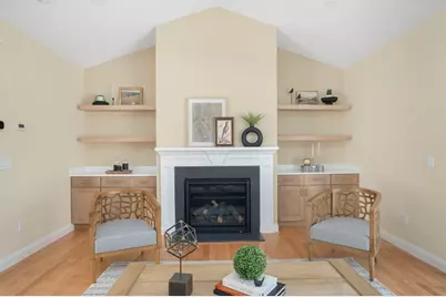 660 Pine St, Seekonk, MA 02771 - Photo 11