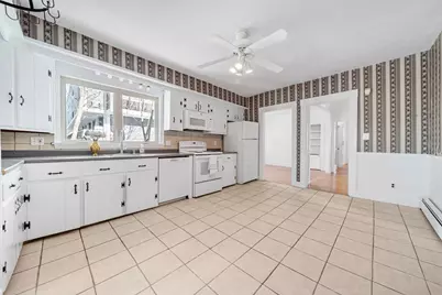 326 Lafayette St #2, Salem, MA 01970 - Photo 11