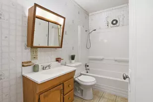 53 Collins St, Worcester, MA 01606 - Photo 9