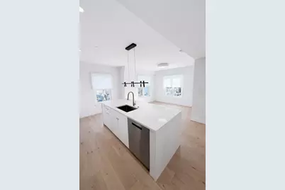 65 L Street #9, Boston, MA 02127 - Photo 1