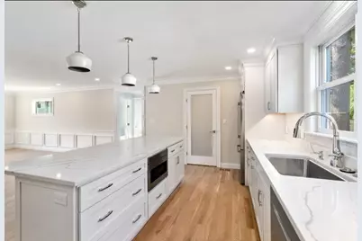 30 Asheville Rd, Newton, MA 02462 - Photo 9