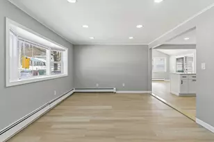 206 Burnham, Lowell, MA 01852 - Photo 9