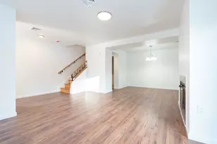 67 Greenbrook Dr, Stoughton, MA 02072 - Photo 5