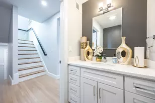 241 Neponset Valley Pkwy, Boston, MA 02136 - Photo 27