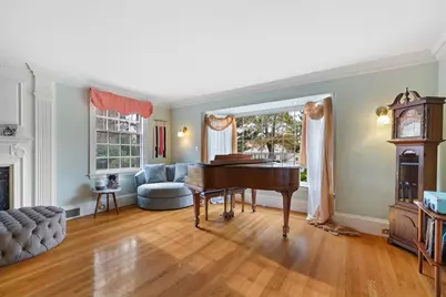 6 Paul Revere Rd, Worcester, MA 01609 - Photo 13