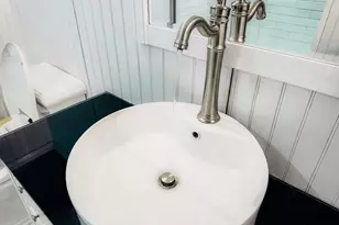 70 Brown St, Fall River, MA 02724 - Photo 17