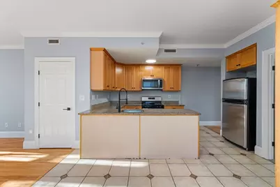 21 Harris St. #2, Cambridge, MA 02140 - Photo 3