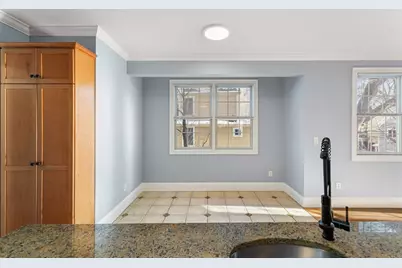 21 Harris St. #2, Cambridge, MA 02140 - Photo 5