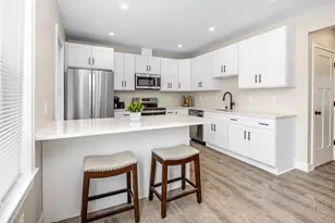 242 Atlantic Ave, Hull, MA 02045 - Photo 5