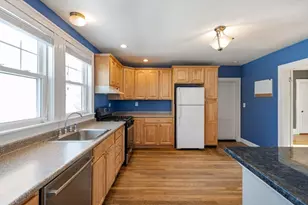 22 Leonard St, Woburn, MA 01801 - Photo 11