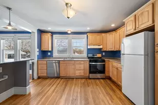 22 Leonard St, Woburn, MA 01801 - Photo 13