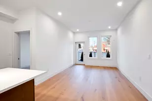 105 Sea St, Quincy, MA 02169 - Photo 3