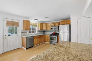 55 Arrowwood Dr, Shrewsbury, MA 01545 - Photo 11