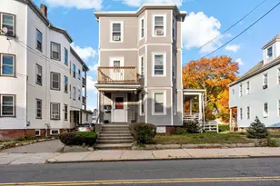 1062 Saratoga St, Boston, MA 02128 - Photo 3