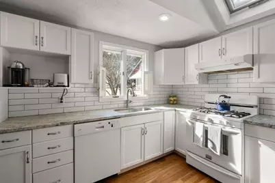 35 Lincoln Avenue, Lynnfield, MA 01940 - Photo 7