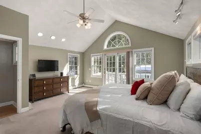 35 Lincoln Avenue, Lynnfield, MA 01940 - Photo 11