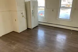 43 Emory St, Attleboro, MA 02703 - Photo 3