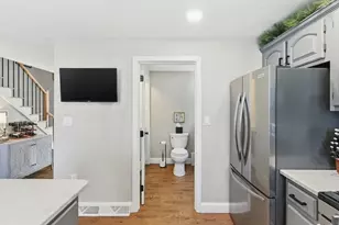 221 Wellman Ave, Chelmsford, MA 01863 - Photo 19