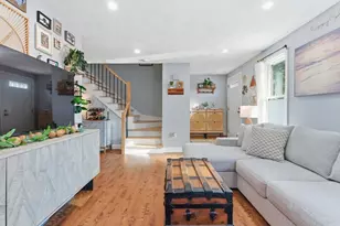 221 Wellman Ave, Chelmsford, MA 01863 - Photo 5