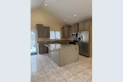 1015 Forbes St, New Bedford, MA 02745 - Photo 5