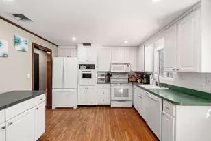 7 Van Beal Rd, Randolph, MA 02368 - Photo 13