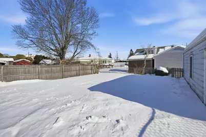 45 Canterbury St, Ludlow, MA 01056 - Photo 31