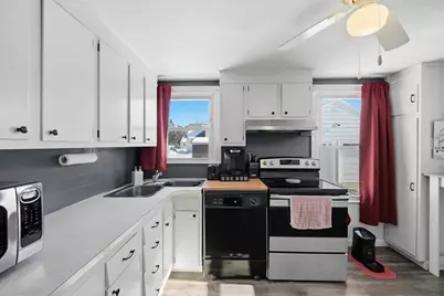 45 Canterbury St, Ludlow, MA 01056 - Photo 5