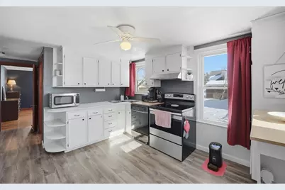 45 Canterbury St, Ludlow, MA 01056 - Photo 3