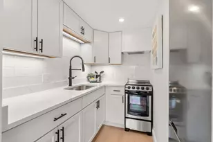 231 Coolidge Ave, Watertown, MA 02472 - Photo 5