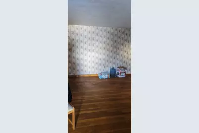 94 Wilton St, Springfield, MA 01109 - Photo 5