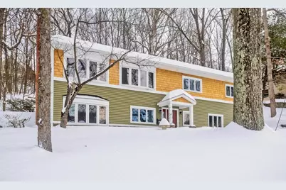 34 Harvey Ln, Westborough, MA 01581 - Photo 3