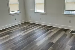 87 N High, Derry, NH 03038 - Photo 5