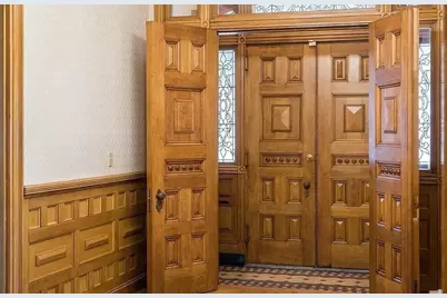 404 County St, New Bedford, MA 02740 - Photo 5