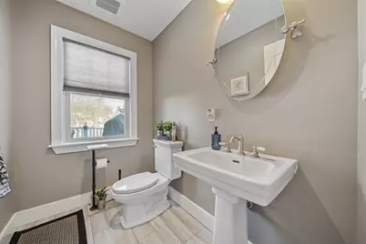 86 Lynn Fells Pkwy, Saugus, MA 01906 - Photo 19