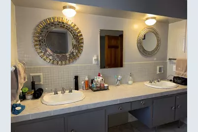 100 Lawrence Street, Gardner, MA 01440 - Photo 29