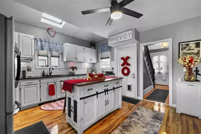 7 Adams Avenue, Saugus, MA 01906 - Photo 5