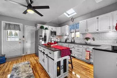 7 Adams Avenue, Saugus, MA 01906 - Photo 9