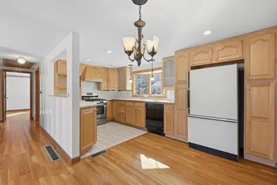 71 Clifford St, Yarmouth, MA 02664 - Photo 9