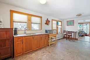 62 Lois St, Haverhill, MA 01830 - Photo 7