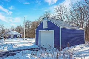 62 Lois St, Haverhill, MA 01830 - Photo 3