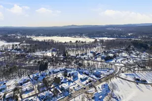 2 Juniper St, Northampton, MA 01062 - Photo 35